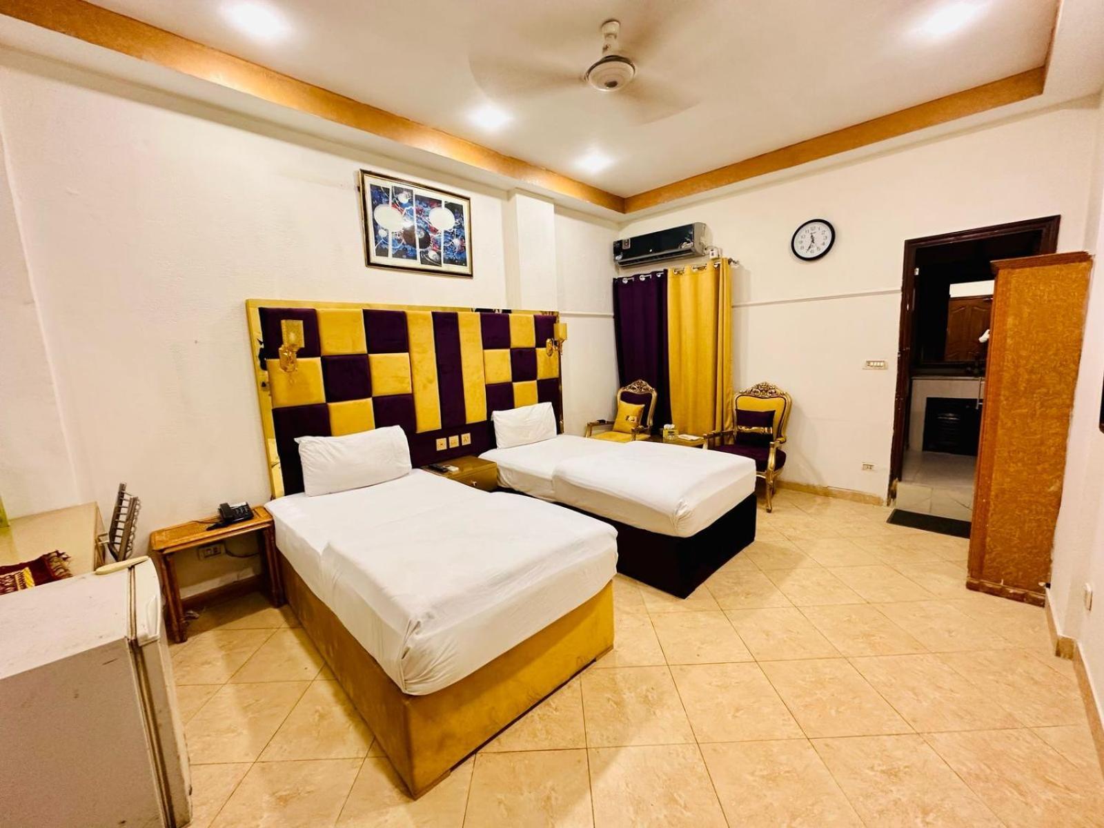 Fiesta Inn Hotel & Resorts Multan Exterior foto