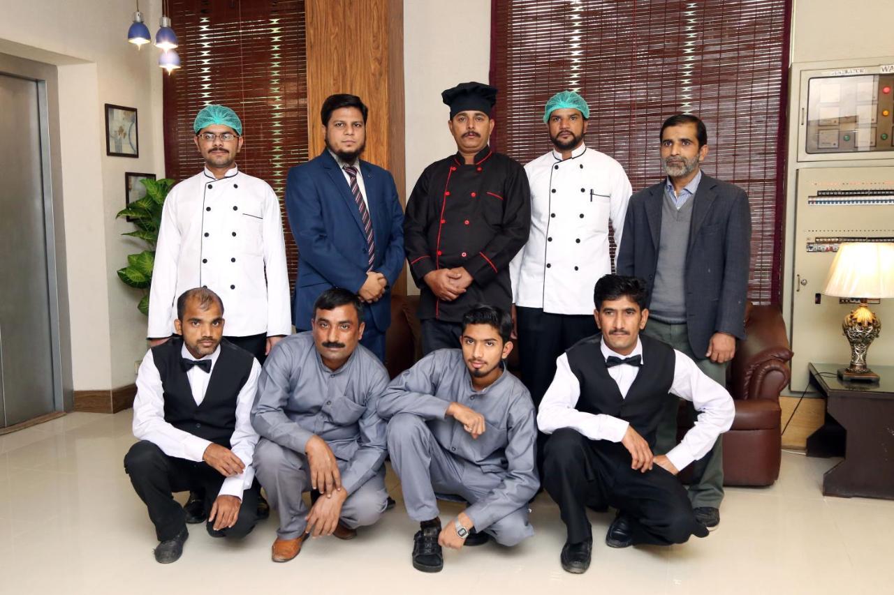 Fiesta Inn Hotel & Resorts Multan Exterior foto